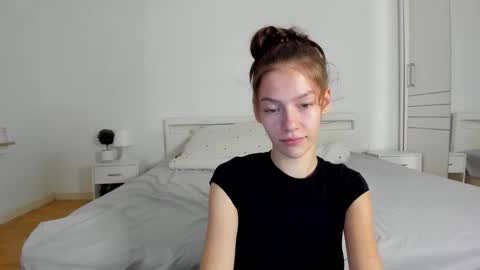 Snapshot of alexisyourdream chatting on September 2025 03:55:02 PM Alex online show from September 2025 03:55:02 PM