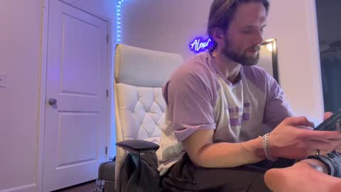 Snapshot of alexmanndickerson chatting on January 2025 01:43:01 AM Alex Mann online show from January 2025 01:43:01 AM