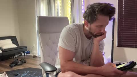 Snapshot of alexmanndickerson chatting on October 2025 04:02:01 PM Alex Mann online show from October 2025 04:02:01 PM