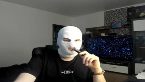 Snapshot of alexs9xtime chatting on December 2025 09:51:02 AM alexs9xtime online show from December 2025 09:51:02 AM