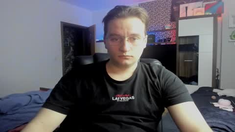 Snapshot of alexs9xtime chatting on March 2026 11:32:01 PM alexs9xtime online show from March 2026 11:32:01 PM