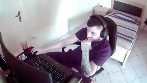 Snapshot of alexthepro00 chatting on June 2026 10:17:02 AM alexthepro00 online show from June 2026 10:17:02 AM