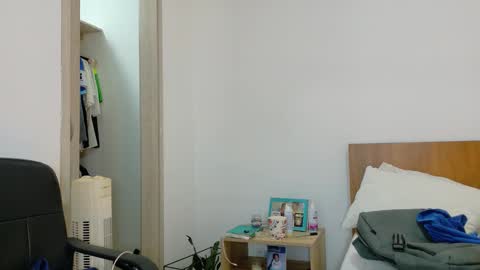 Snapshot of alextwunkk chatting on February 2026 06:29:02 AM Alex online show from February 2026 06:29:02 AM