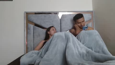 alex y luisa online show from September 2025 04:06:02 PM