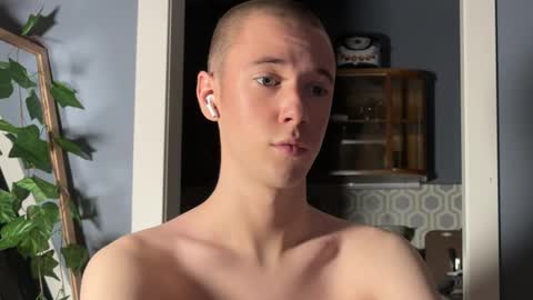 Alex online show from December 2024 07:54:02 PM