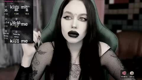 Snapshot of alexx_succubus chatting on September 2025 06:09:02 PM Alexx Succubus online show from September 2025 06:09:02 PM