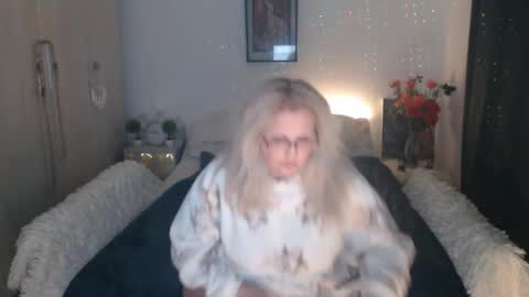 Snapshot of alexxa_mistress chatting on February 2026 07:45:01 PM Jhoa online show from February 2026 07:45:01 PM