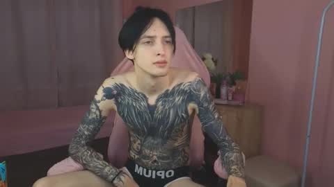 Snapshot of alexxone_ chatting on November 2025 12:16:02 PM Alex online show from November 2025 12:16:02 PM