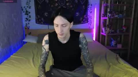 Snapshot of alexxone_ chatting on February 2026 01:04:02 AM Alex online show from February 2026 01:04:02 AM