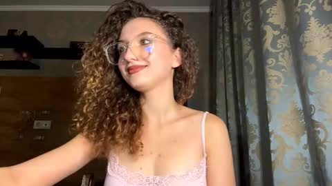 Tatiana online show from November 2025 04:18:01 PM