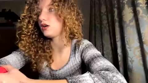 Tatiana online show from November 2025 05:26:01 PM