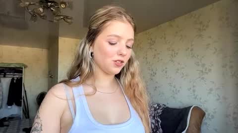 Snapshot of alfrediamalcom chatting on September 2025 07:32:01 AM Maria online show from September 2025 07:32:01 AM