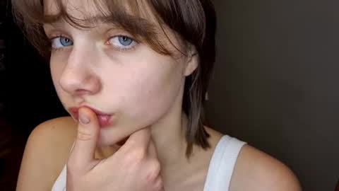 Snapshot of alfrediamalcom chatting on November 2025 07:47:01 PM Maria online show from November 2025 07:47:01 PM