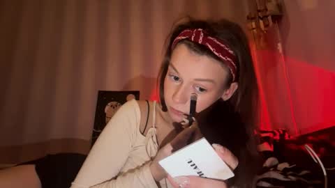 Snapshot of alfrediamalcom chatting on November 2025 10:59:02 AM Maria online show from November 2025 10:59:02 AM