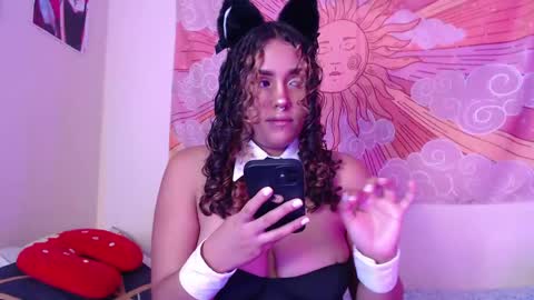 algiz_ online show from May 2026 04:58:02 PM