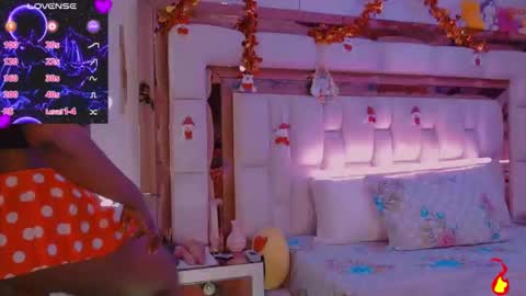 aliana_ross online show from December 2025 04:29:01 AM