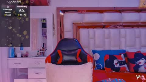 Snapshot of aliana_ross chatting on February 2026 01:40:01 PM aliana_ross online show from February 2026 01:40:01 PM