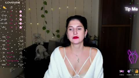 Snapshot of alianna_solo_kiss chatting on January 2025 09:35:01 AM Alianna online show from January 2025 09:35:01 AM