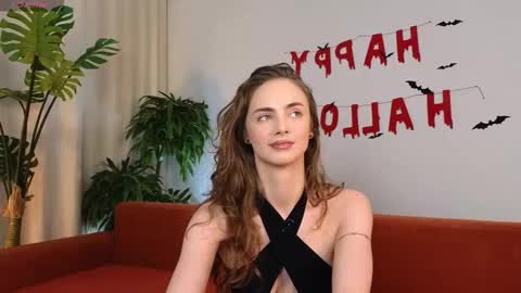 Alicia online show from October 2025 03:01:02 AM