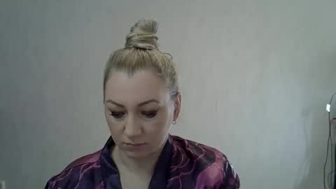 alice175 online show from April 2026 09:25:01 AM