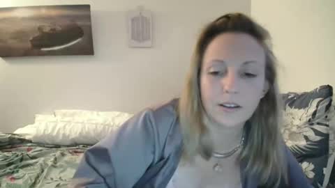 Snapshot of alice8363 chatting on December 2024 04:07:02 PM Alice online show from December 2024 04:07:02 PM