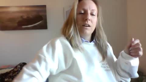 Snapshot of alice8363 chatting on December 2024 09:35:02 AM Alice online show from December 2024 09:35:02 AM