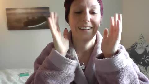 Snapshot of alice8363 chatting on December 2024 12:27:02 PM Alice online show from December 2024 12:27:02 PM