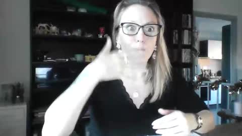 Snapshot of alice8363 chatting on December 2024 08:05:02 AM Alice online show from December 2024 08:05:02 AM