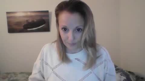 Snapshot of alice8363 chatting on December 2024 04:08:02 PM Alice online show from December 2024 04:08:02 PM