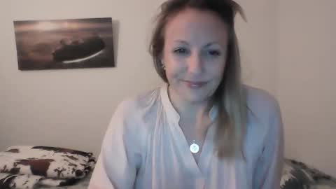 Snapshot of alice8363 chatting on December 2024 05:34:01 PM Alice online show from December 2024 05:34:01 PM