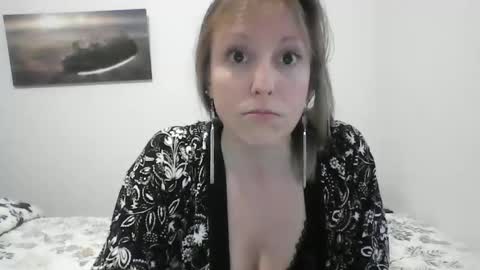 Snapshot of alice8363 chatting on February 2025 05:01:02 PM Alice online show from February 2025 05:01:02 PM