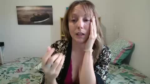 Snapshot of alice8363 chatting on February 2025 04:42:02 PM Alice online show from February 2025 04:42:02 PM