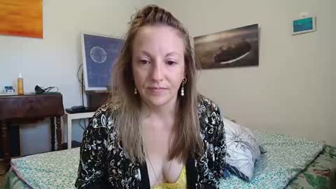 Snapshot of alice8363 chatting on September 2025 07:31:01 AM Alice online show from September 2025 07:31:01 AM