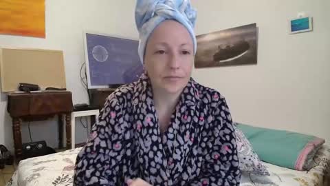 Snapshot of alice8363 chatting on October 2025 07:07:02 AM Alice online show from October 2025 07:07:02 AM