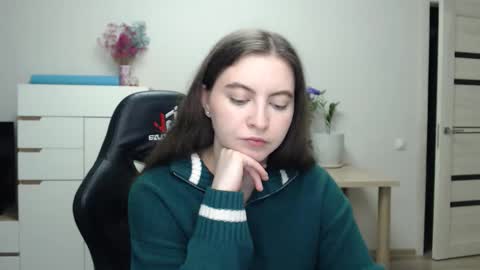 Alice online show from November 2025 09:46:02 PM