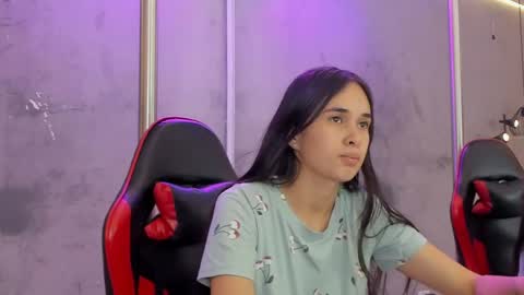 Alice Susan online show from April 2026 07:49:02 PM