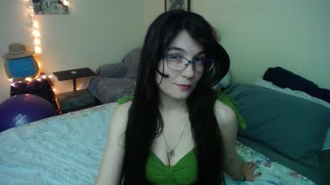 Snapshot of alice_asks chatting on November 2025 04:56:02 AM Alice Asks online show from November 2025 04:56:02 AM