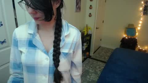 Snapshot of alice_asks chatting on March 2026 06:29:01 AM Alice Asks online show from March 2026 06:29:01 AM
