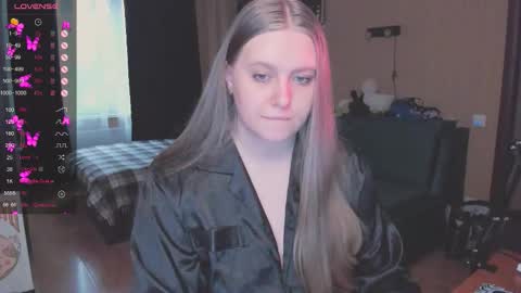 Alice 3 online show from November 2025 12:05:02 PM