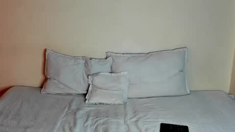 Manuela online show from July 2026 06:08:02 AM