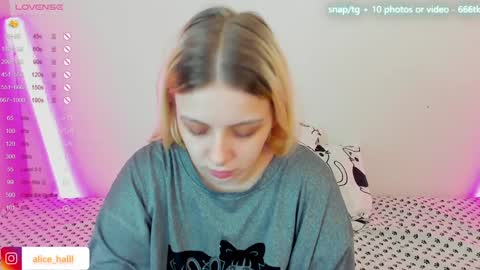 alice_halle online show from February 2025 07:25:01 PM