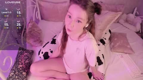 Alice online show from October 2025 01:08:02 AM