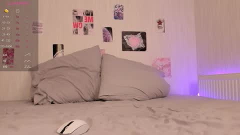 Snapshot of alice_moonshard chatting on October 2025 01:11:02 PM Alice online show from October 2025 01:11:02 PM