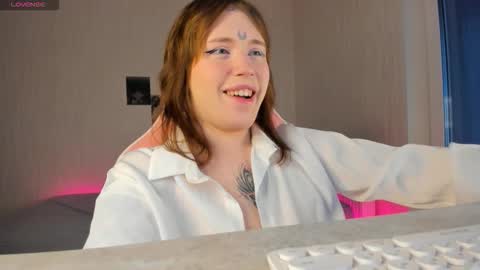 Snapshot of alice_moonshard chatting on February 2026 11:51:01 AM Alice online show from February 2026 11:51:01 AM