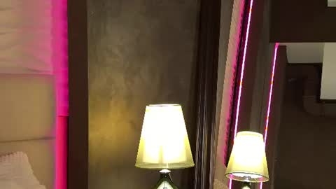 alice_night_ online show from August 2026 04:42:02 PM