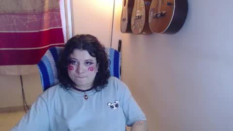 Alicia Aldara online show from October 2025 05:40:01 AM