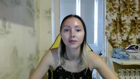 Snapshot of alice_smiles chatting on October 2025 11:31:02 AM Alice smiles online show from October 2025 11:31:02 AM