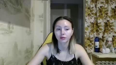 Snapshot of alice_smiles chatting on February 2026 10:24:02 PM Alice smiles online show from February 2026 10:24:02 PM