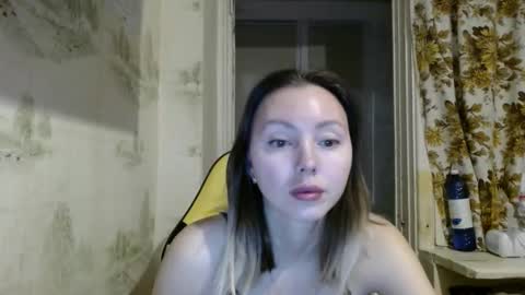 Snapshot of alice_smiles chatting on February 2026 11:56:01 PM Alice smiles online show from February 2026 11:56:01 PM