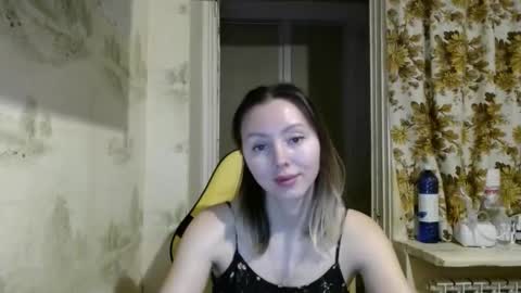 Snapshot of alice_smiles chatting on February 2026 11:12:01 PM Alice smiles online show from February 2026 11:12:01 PM